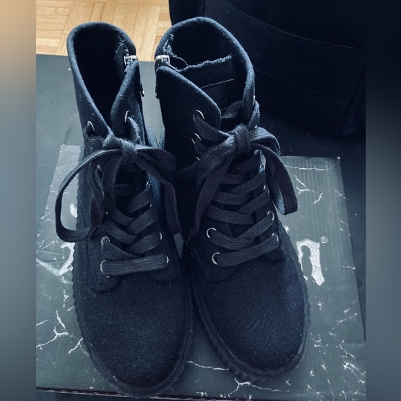 DEMONIA - BLACK Zipper “SNEEKER” CREEPERS - Brand New! - Size UK 4 / 37 US 6 - Picture 3 of 7